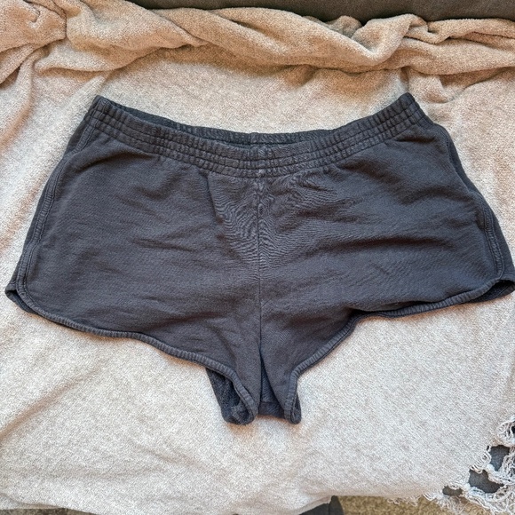 Madewell MWL Curved-Hem Sweatshorts size M - Picture 2 of 8